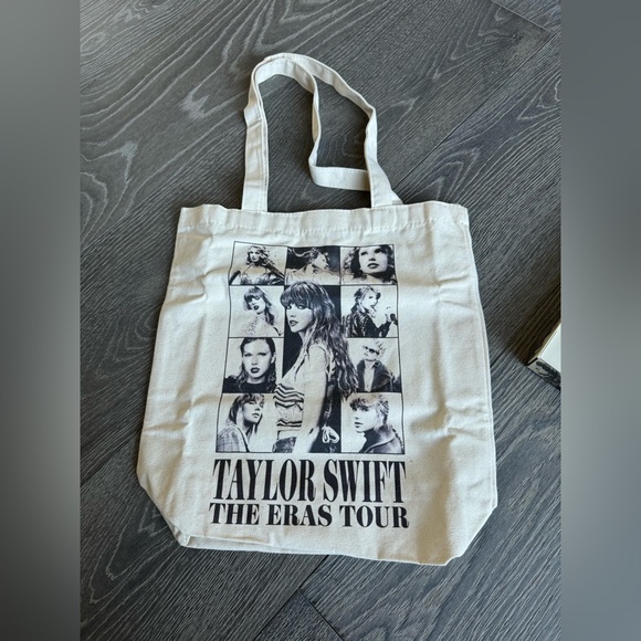Taylor Swift Eras Tour VIP Tour Box Los Angeles - Picture 4 of 7